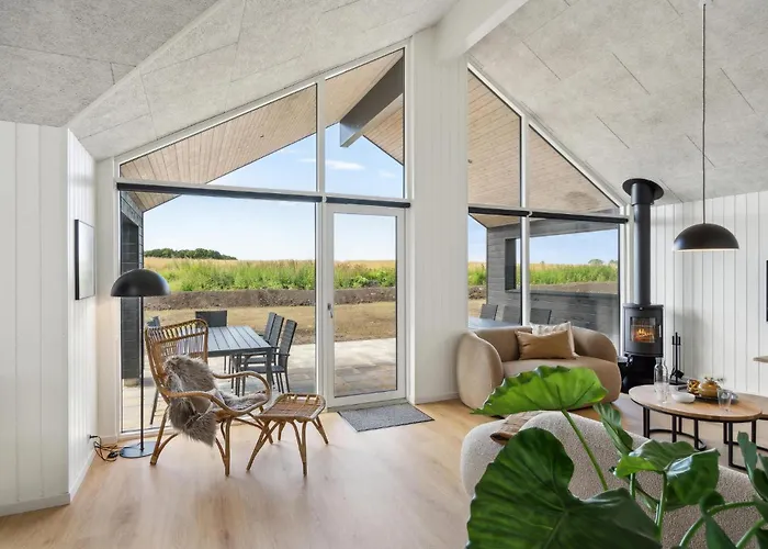 In With Sauna Nyaraló